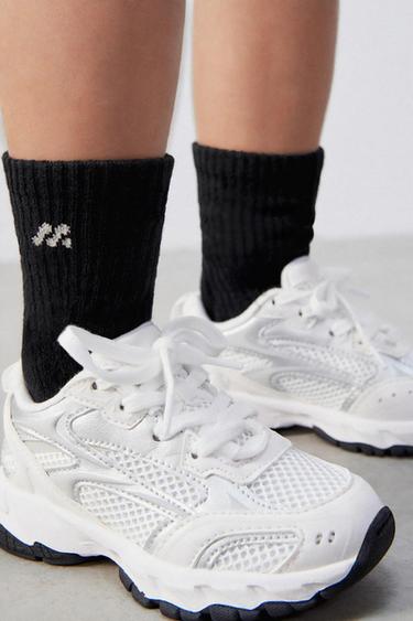 Zara {名称} - {颜色}