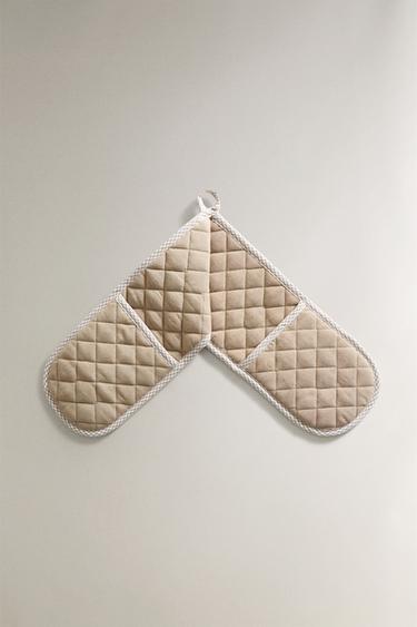 COTTON DOUBLE OVEN GLOVE - Brown / Taupe by Zara - Image 0