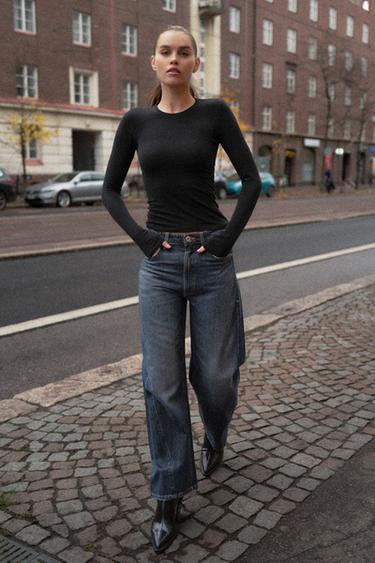 LONG SLEEVE T-SHIRT - Black by Zara