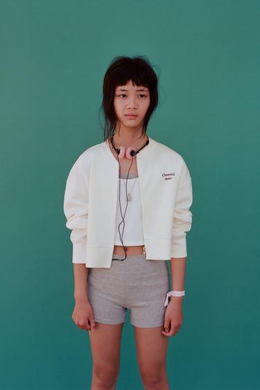 Zara {名称} - {颜色}