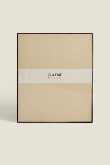 BLACK METAL PHOTO FRAME - Black by Zara