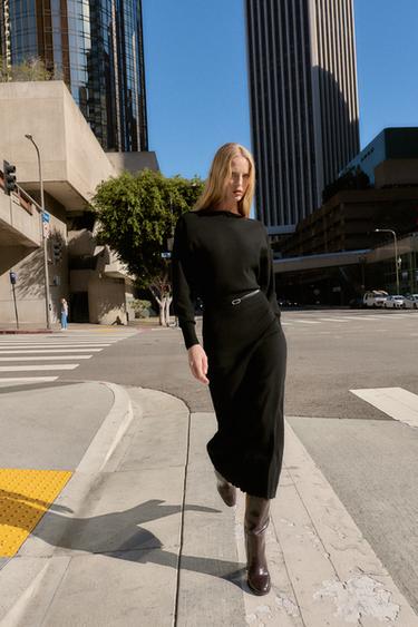 Zara {名称} - {颜色}