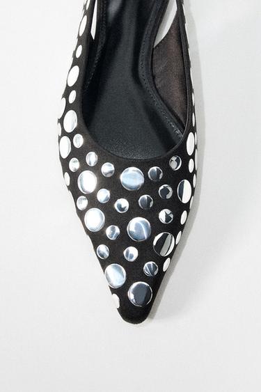 Zara {名称} - {颜色}