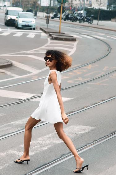 Zara {名称} - {颜色}