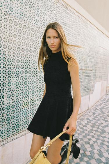 Zara {名称} - {颜色}