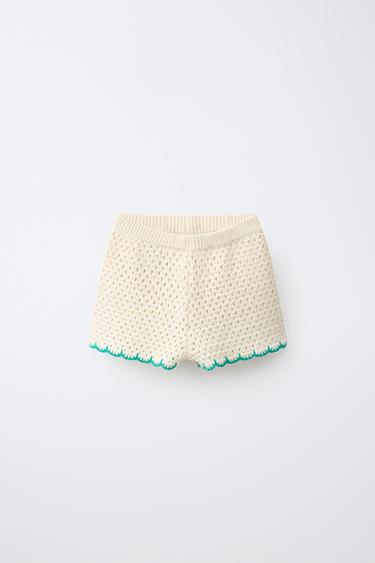 HELLO KITTY © SANRIO KNIT BERMUDA SHORTS - Ecru / Green by Zara