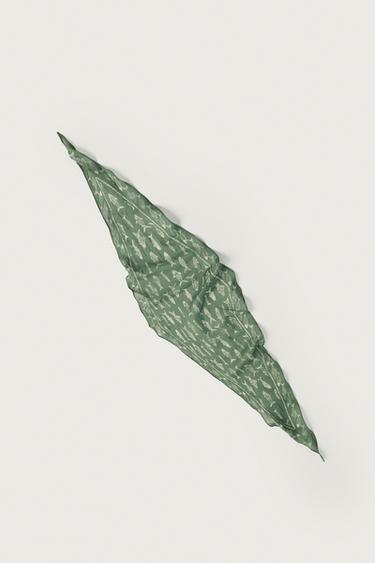 LONG FISH PRINT BANDANA - Green by Zara