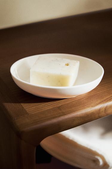 CERAMIC BATHROOM SOAP DISH - Ecru by Zara