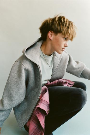 Zara {名称} - {颜色}