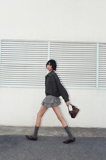 Zara {名称} - {颜色}