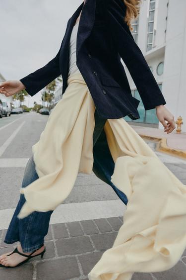 Zara {名称} - {颜色}