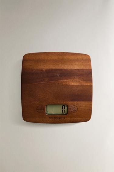 WOODEN KITCHEN SCALE - Light beige by Zara