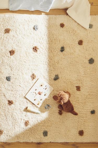 CHILDREN'S RECTANGULAR TEXTURED POLKA DOT RUG - Ecru by Zara