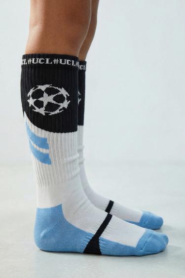 2-PACK OF LONG UEFA CHAMPIONS LEAGUE ® SOCKS - Black / White by Zara