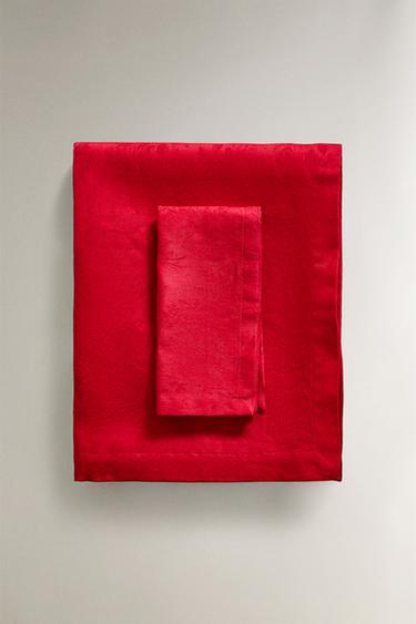 CHRISTMAS COTTON JACQUARD TABLECLOTH WITH BRANCHES - Red by Zara