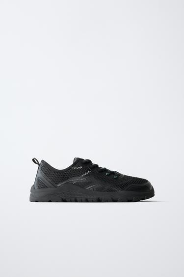 BAREFOOT MESH TRAINERS - Black by Zara