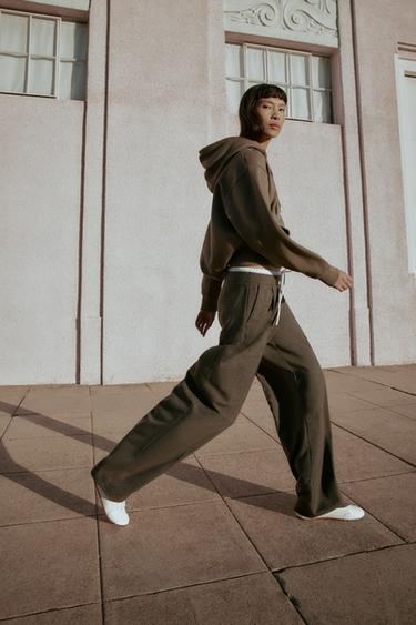 Zara {名称} - {颜色}