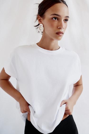 SHORT SLEEVE T-SHIRT - White by Zara