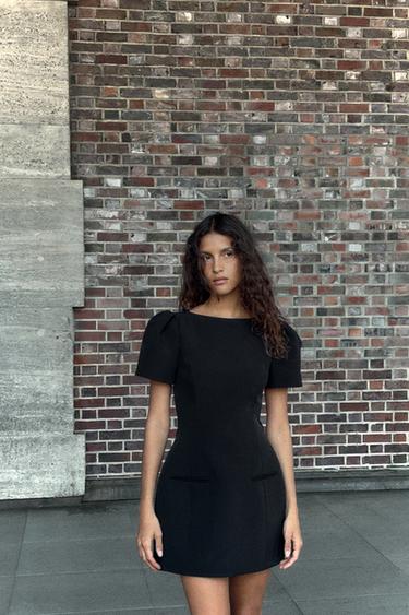 PLEATED SHORT DRESS WITH POCKETS - Black by Zara