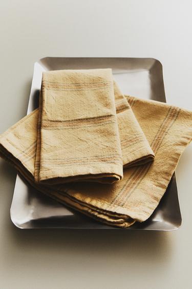 PACK OF STRIPED DYED THREAD NAPKINS (PACK OF 2) - Mustard by Zara