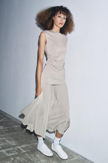 Zara {名称} - {颜色}