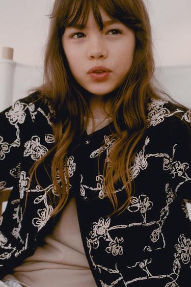 PUFFER JACKET WITH CONTRAST EMBROIDERY - Black / Ecru by Zara