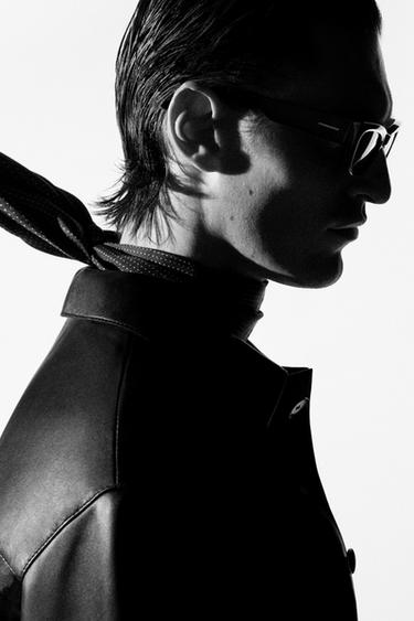 Zara {名称} - {颜色}