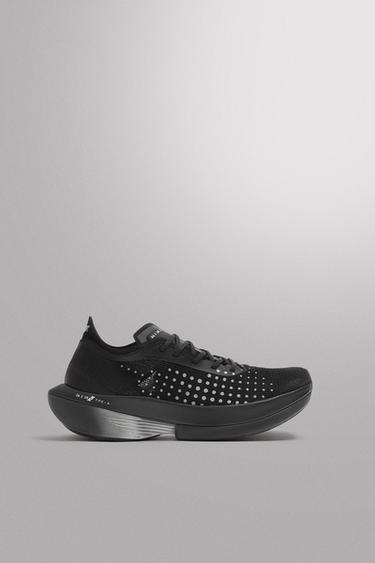 MARATHON TRAINERS - Black by Zara