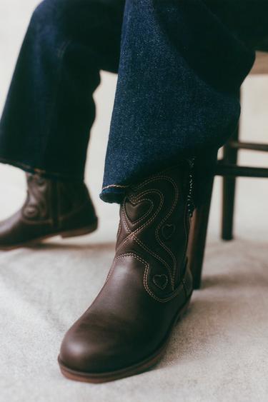 EMBROIDERED COWBOY BOOTS - Brown by Zara