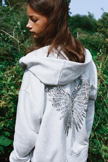 Zara {名称} - {颜色}