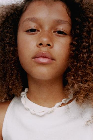 Zara {名称} - {颜色}