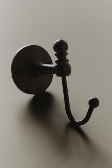 CAST IRON HOOK - Black by Zara