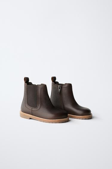 LEATHER CHELSEA BOOTS - Brown by Zara