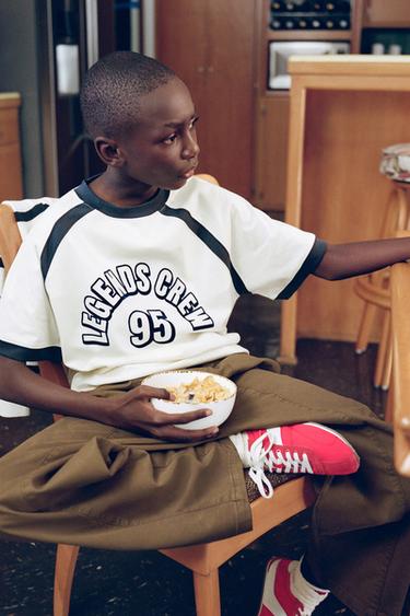 Zara {名称} - {颜色}