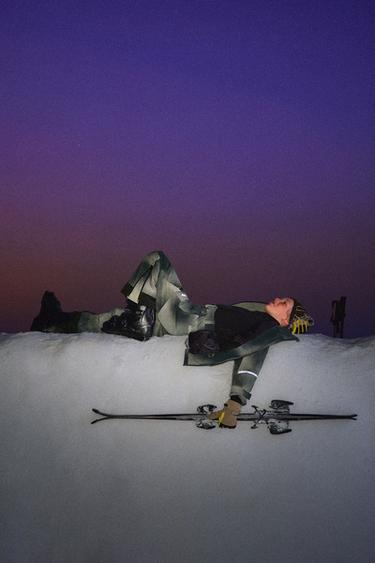 TIE DYE WATER-RESISTANT AND WINDPROOF DETACHABLE HOODIE JACKET RECCO® SYSTEM SKI COLLECTION - Grey by Zara