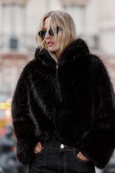 Zara {名称} - {颜色}