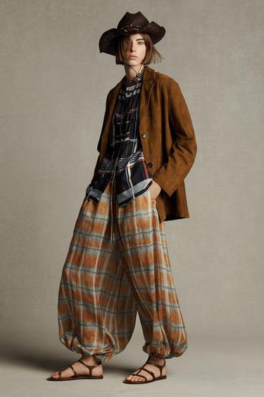 Zara {名称} - {颜色}