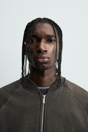 Zara {名称} - {颜色}