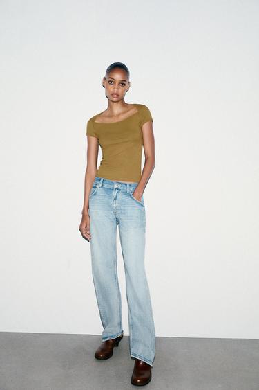 SQUARE NECK T-SHIRT - Greenish by Zara