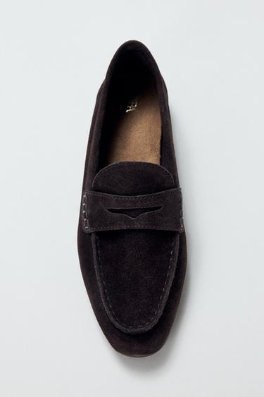TOPSTITCHED SPLIT SUEDE LOAFERS - Chocolate Brown by Zara