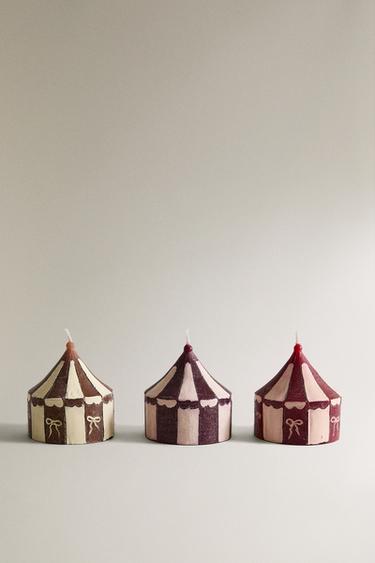 SET OF GINGERBREAD SCENTED TENT CANDLES (PACK OF 3) - Red by Zara