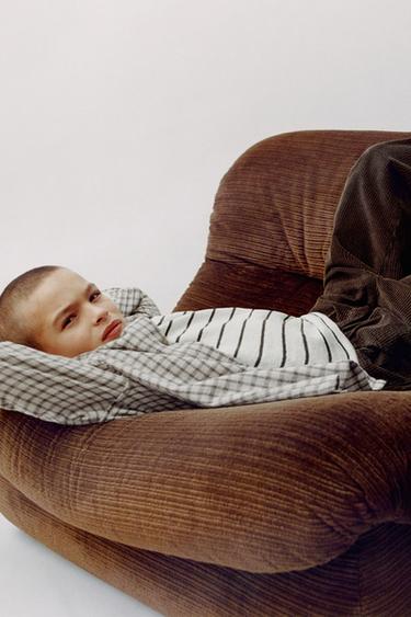 Zara {名称} - {颜色}