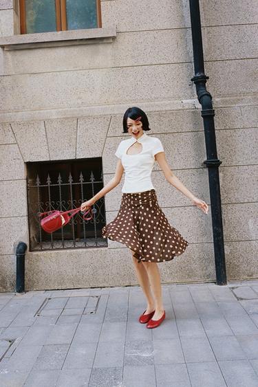 Zara {名称} - {颜色}