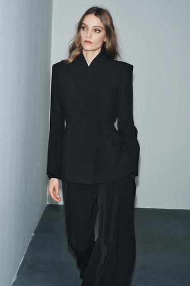 Zara {名称} - {颜色}