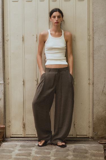 PLEATED FLOWING TROUSERS - Dark brown by Zara