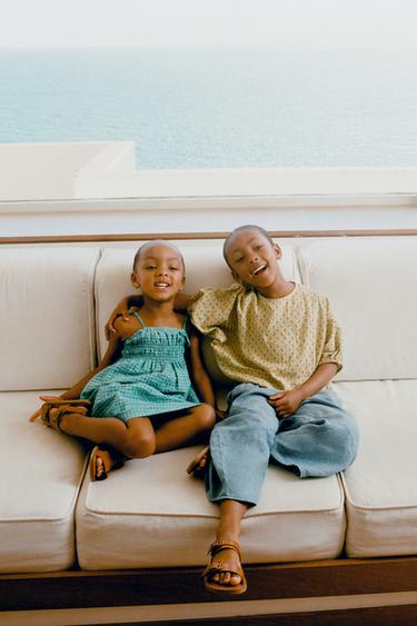 Zara {名称} - {颜色}