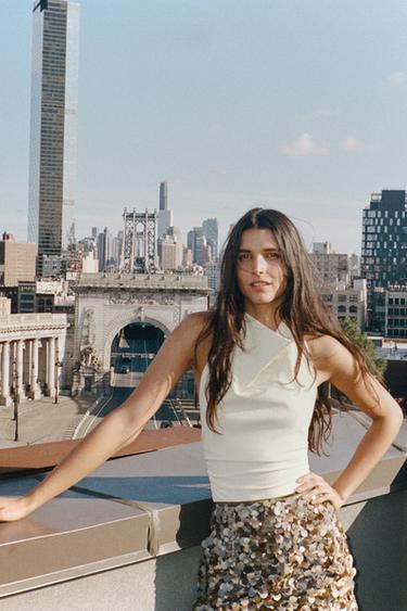 Zara {名称} - {颜色}