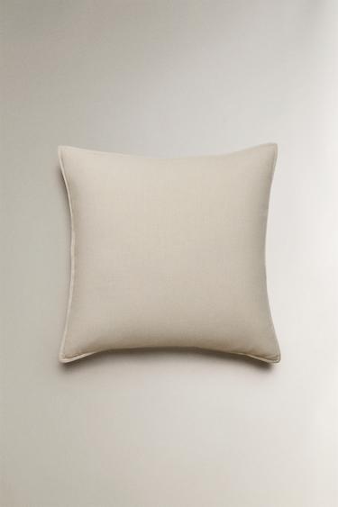 LINEN AND COTTON CUSHION COVER - Ecru by Zara