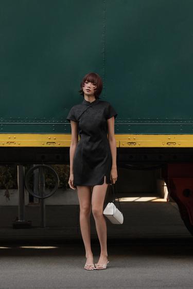 Zara {名称} - {颜色}
