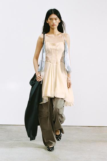 SHORT DRESS WITH LACE GODETS - Ecru by Zara